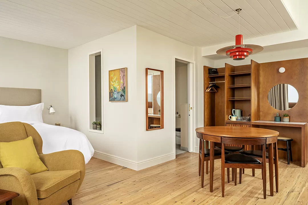 FortRoadHotel-35